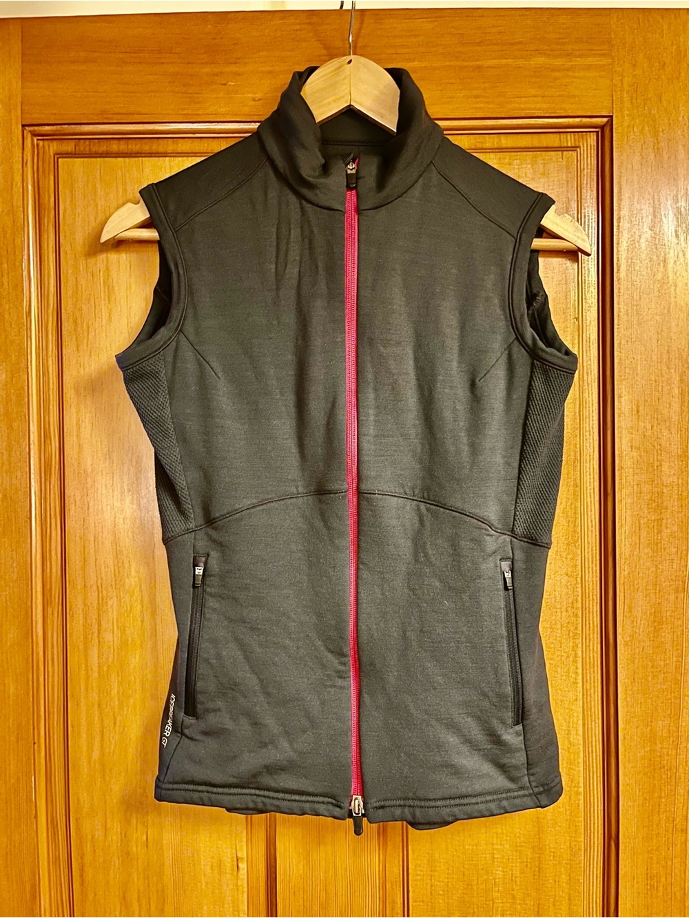 Icebreaker Dark Grey Sleeveless Vest with Pink Zipper
